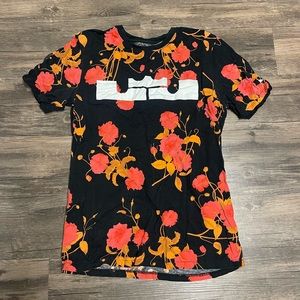 Nike Lebron Christmas tee